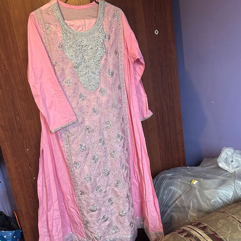 Pink/silver Pakistani party dress 2pc
